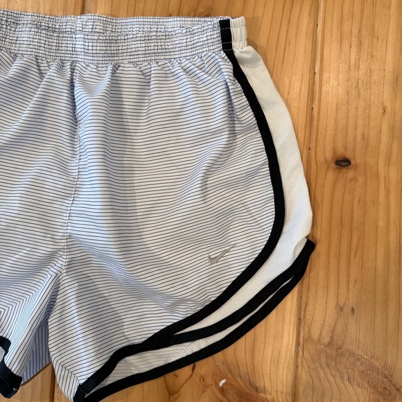 Nike Women's Striped Athletic Shorts - Picture 2 of 4